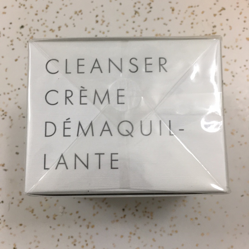 Eve Lom Cleanser 50ml. Brand new wrapped inplastic - Picture 2 of 4